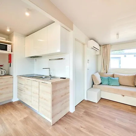 Camping Stella Maris Mobile Homes-2